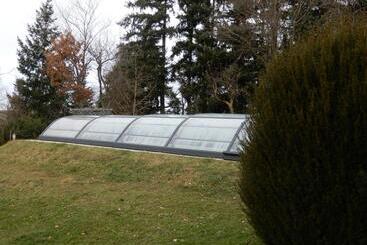 פנסיון Les Jardins De Caribole