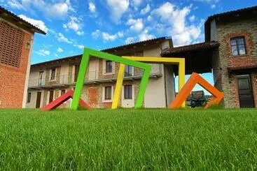 Resort Le Cornici   Cascina Di Charme