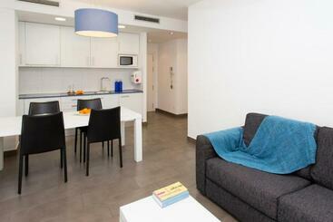 Oasis Hostel Apartment For Young Naturists Age 18 30