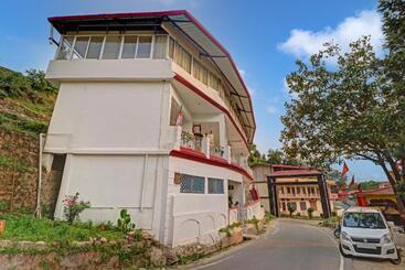 Hotel Oyo Flagship 81395  Ashish