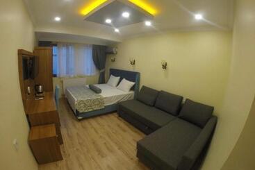 민박 Riverland Suites Apart