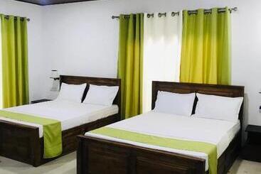 Hotel Green Senz By Wildflower