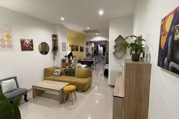 پانسیون La Tropicale De Croix   Chambre D Hôtes