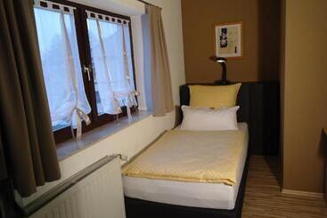 Heidehotel Jagdhof Dobra Gmbh