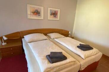 Отель Pension Garni No.11