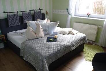 호텔 Pension Und Apartment Landhaus Fricke