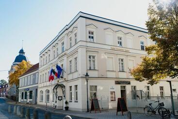 ホテル & Restaurant Deutscher Kaiser