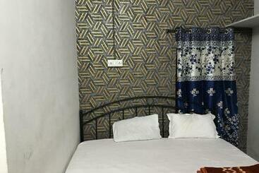 پانسیون Shivlok Guest House