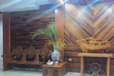 Hotelli Reddoorz @ Almari Beach Resort Tawi Tawi