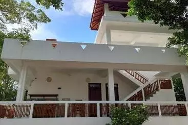 Majatalo Cocosurf House 2024