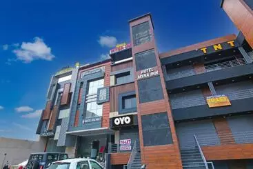 Hotel Oyo Flagship 81228 Myna Inn