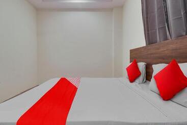 Hotel O R Square Uppal