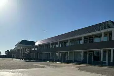 モーテル Ambassador Inn