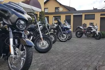 Retkeilymaja Alte Dorfschänke