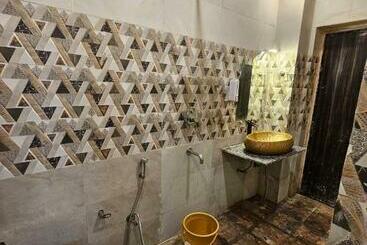 בית מלון כפרי Grand Petals By Wb Inn