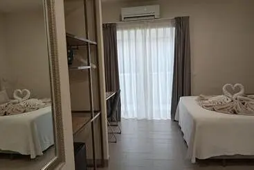 پانسیون Hostal La Estacion Terrazas