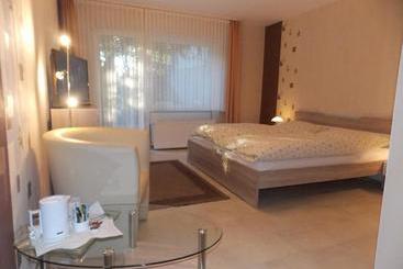 호텔 Gästehaus Tannenhof