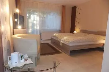 Hotelli Gästehaus Tannenhof