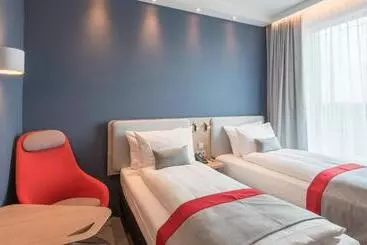 ホテル Holiday Inn Express Munich City West, An Ihg
