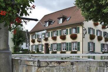 هتل Landgasthof Rebstock Weil Am Rhein / Basel