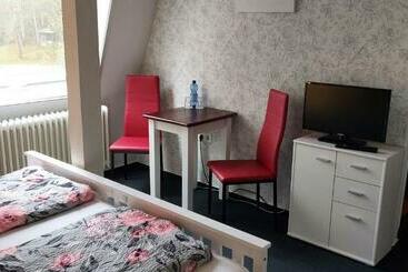 فندق Pension Das Kleine Landhaus