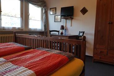 فندق Pension  Das Kleine Landhaus
