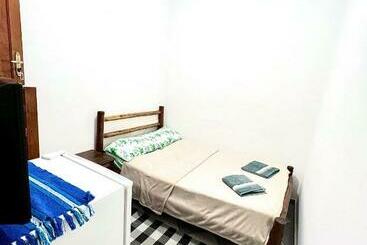 הוסטל Pousada Diniz