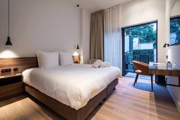 One Two Four Hotel & Spa