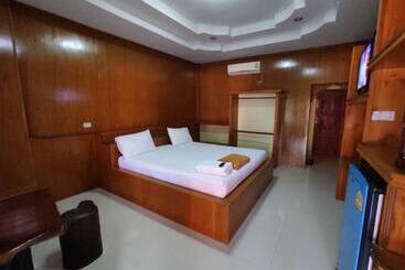 Resort หนองใหญ่รีสอร์ท