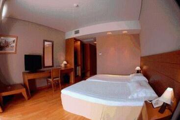 فندق Elpida Resort & Spa