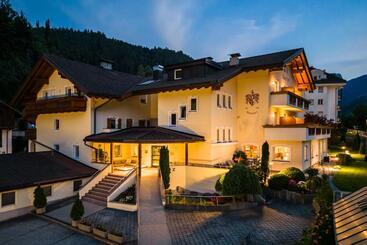 בית מלון כפרי Bischofhof   Bistro Jasmin