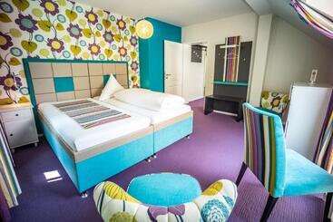 בית מלון כפרי Domäne Am See