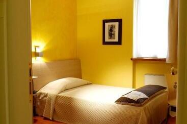 בית מלון כפרי Fontana Santa