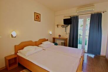 Отель Arlen Guesthouse