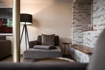 בית מלון כפרי Zirmerhof & Residence