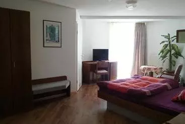 Hotelli City  Bauer