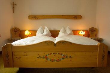 ホテル Restaurant Schmidter Bauernstube