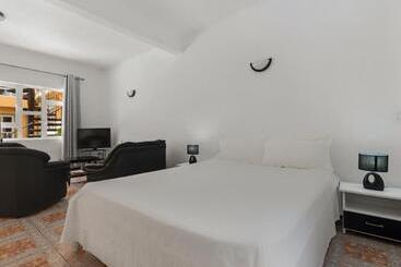 Wanna Studio Apartments