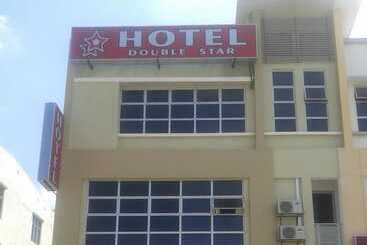 בית מלון כפרי Double Star Klang