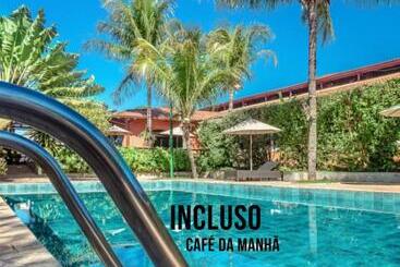 בית מלון כפרי Pousada Ourinhos