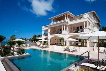 酒店 The Cove Suites At Blue Waters Resort And Spa