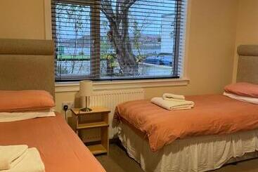 Pensão Glenarroch & Witchwood