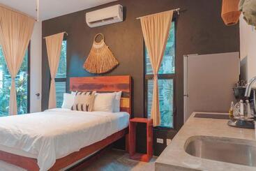 Hotel Naats Amigos Tulum