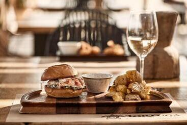 ホテル Naxian On The Beach   Adults Only