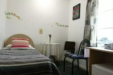 Rainbow Motel & Guest House