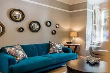 آپارتمان‌های توریست‌ها Beech House Guest House