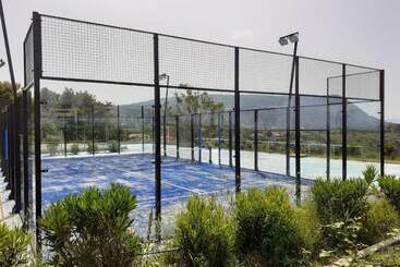 فندق Blue Bay Resort