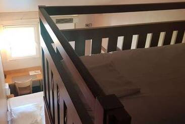 هتل Kyriad Direct Poitiers  Gare Du Futuroscope