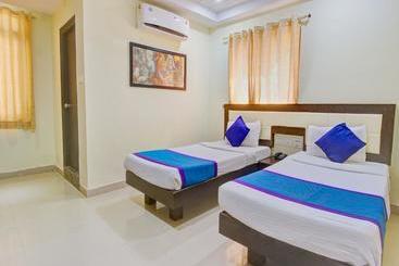 Hotel Flagship Suhana Grand