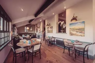 Appartements touristiques Longlands Inn & Cottages